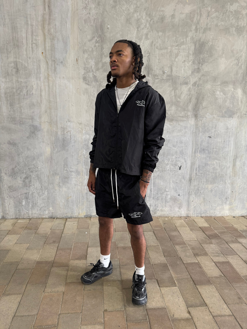 BLACK GEN 1 WINDBREAKER